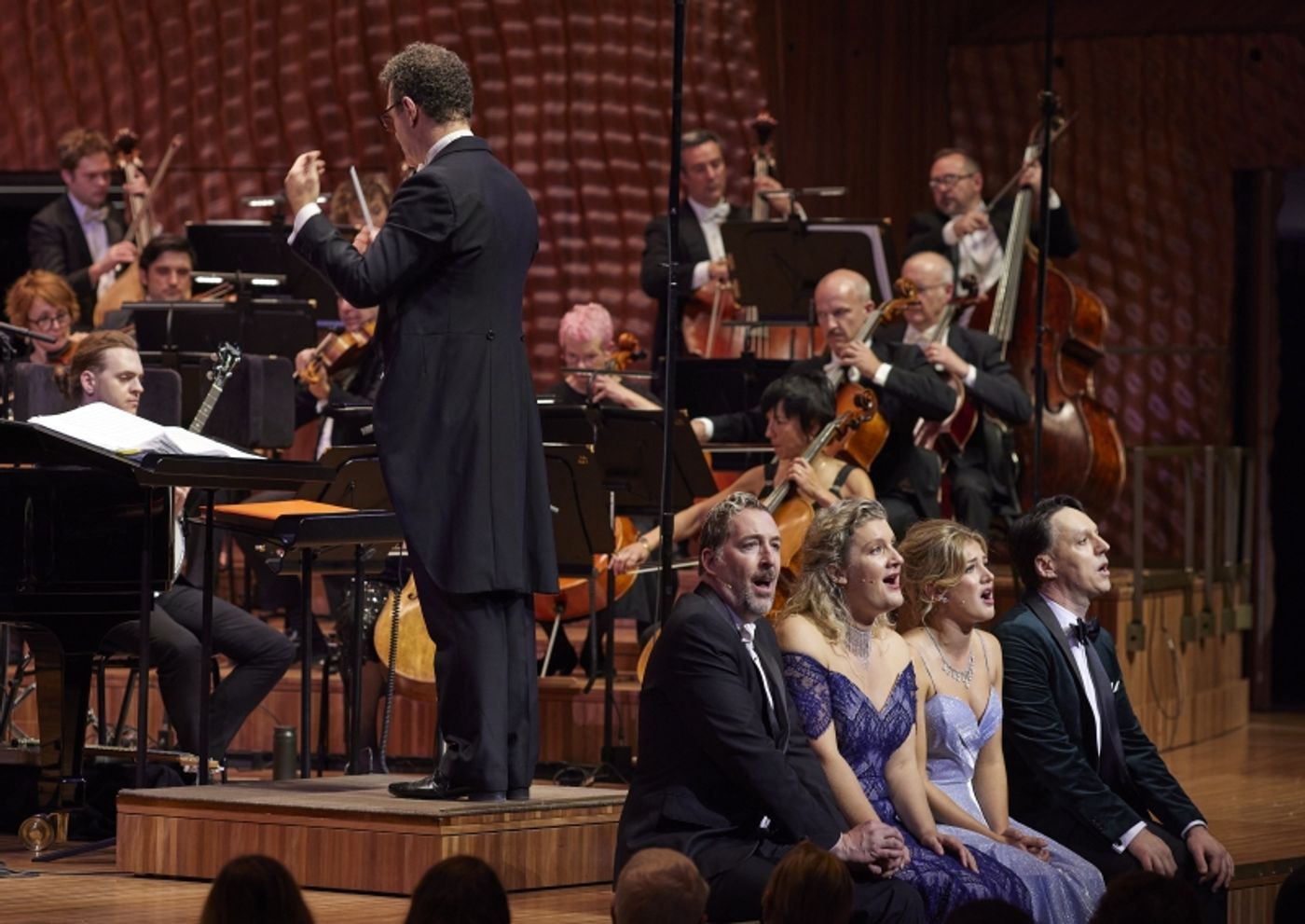 REVIEW: THE GOLDEN AGE OF BROADWAY is Sydney Philharmonia Choirs' Contribution To The Sydney Opera House's Inside/Out At The House Season  Image