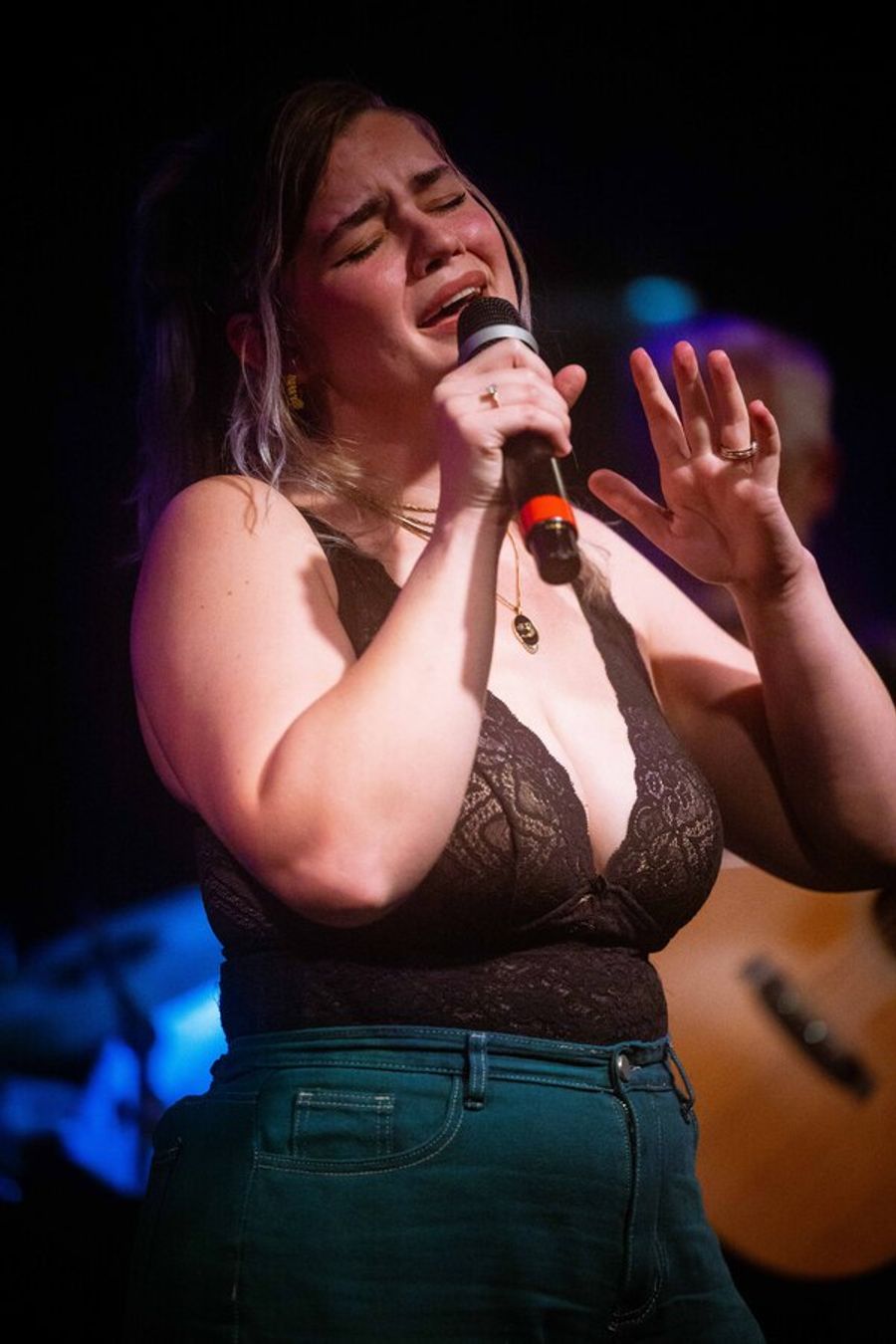 Photos: Matt Baker Lenses The Latest LINEUP WITH SUSIE MOSHER At Birdland Theater Image