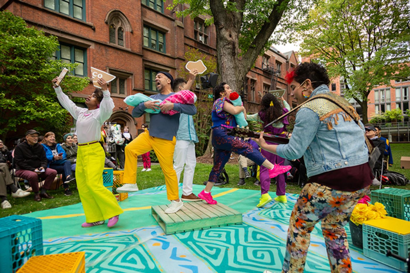 Photos: First Look at Mobile Unit's THE COMEDY OF ERRORS  Image