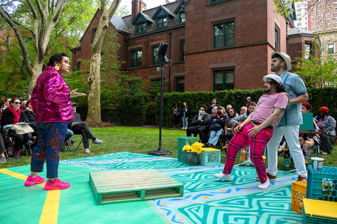 Photos: First Look at Mobile Unit's THE COMEDY OF ERRORS  Image