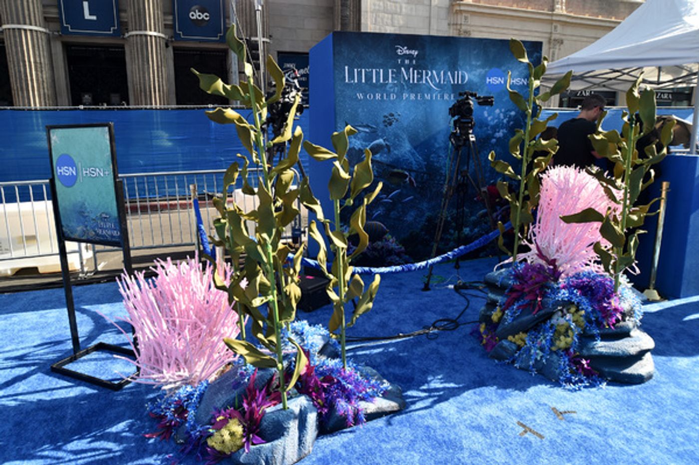 PHOTO FLASH: Premiere de LA SIRENITA en Los Ángeles  Image