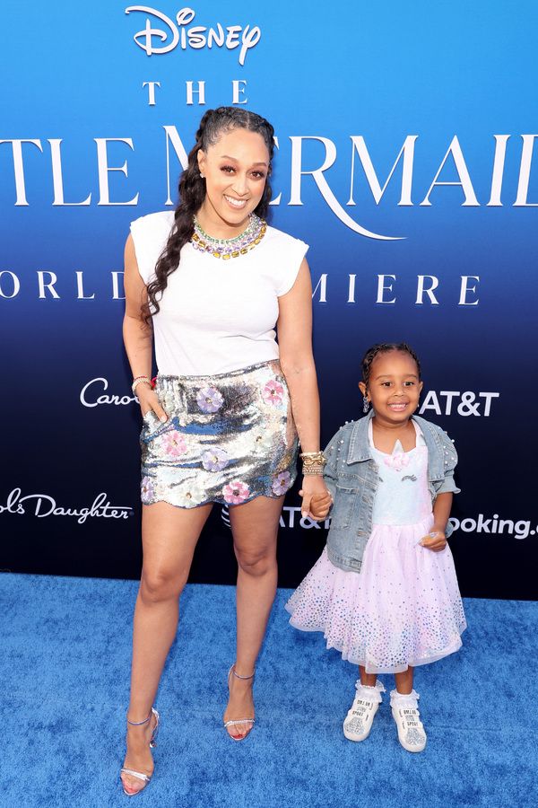 LOS ANGELES, CALIFORNIA - MAY 08: (L-R) Tia Mowry and Cairo Tiahna Hardrict attend th Photo