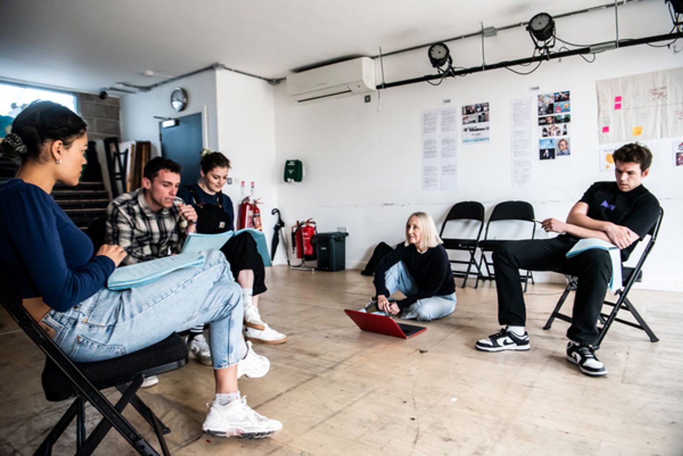 Photos: Go Inside Rehearsal For Neil LaBute's THE SHAPE OF THINGS From Park Theatre And Trish Wadley Productions Photos: Go Inside Rehearsal For Neil LaBute's THE SHAPE OF THINGS From Park Theatre And Trish Wadley Productions Image