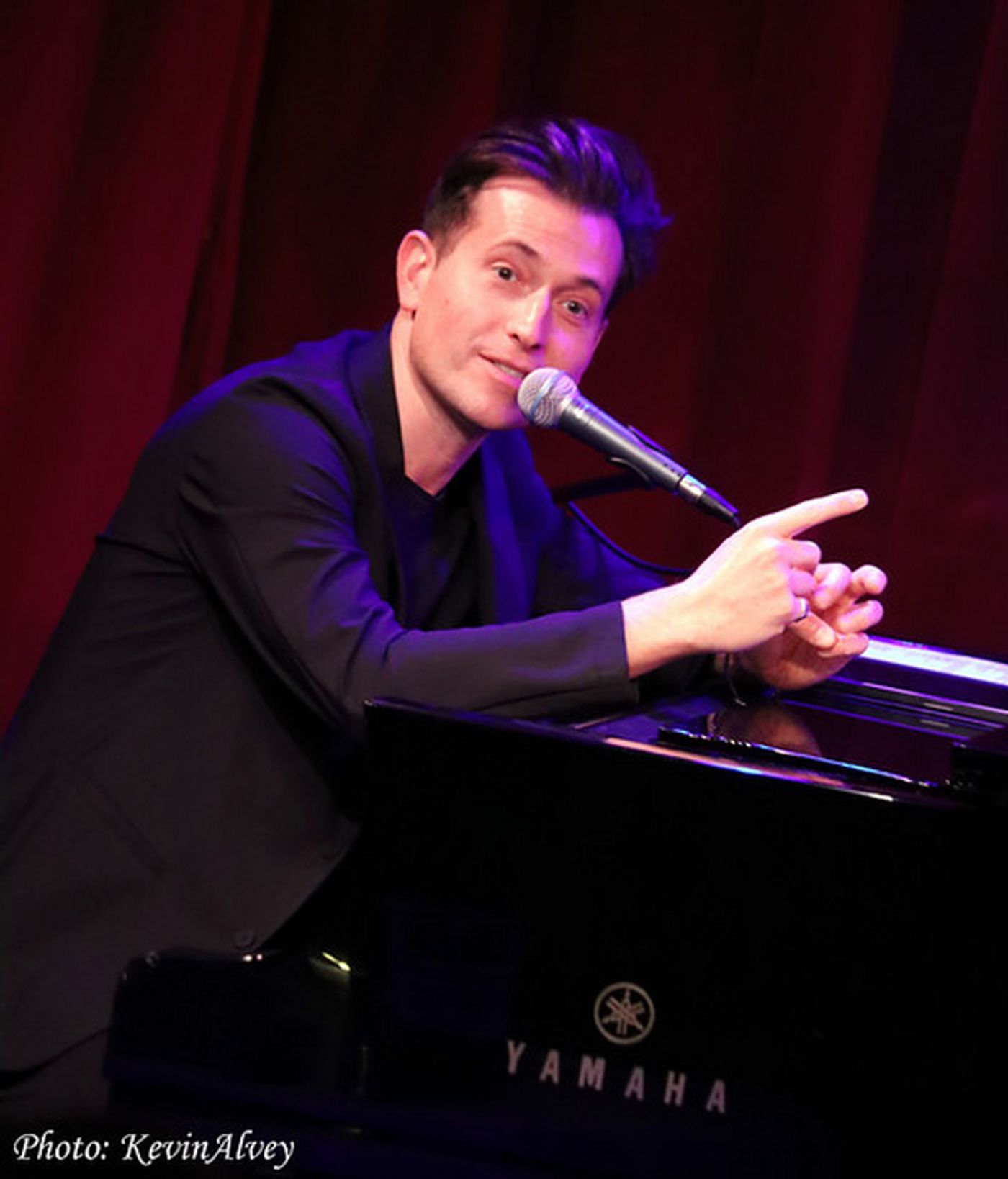 Photos: Victoria Shaw, Jim Brickman, and Peter Cincotti Appear in 'Three Friends: One Piano' at Birdland  Image