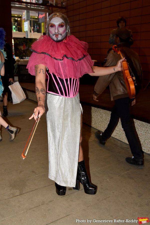 Photos: ChaShaMa Celebrates BroadwayHD at Art Soiree in Times Square — photo 9 of 40