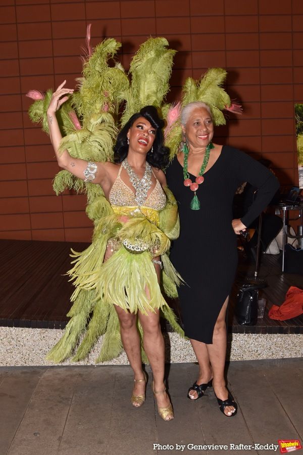 Photos: ChaShaMa Celebrates BroadwayHD at Art Soiree in Times Square — photo 21 of 40