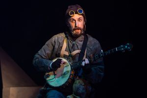 Andrew Mueller  Photo