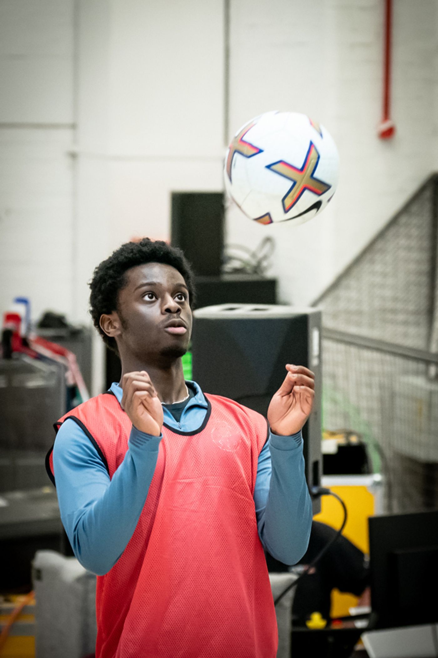 Photos: Full Cast Set for Joseph Fiennes-Led DEAR ENGLAND; Get a First Look Inside Rehearsals  Image