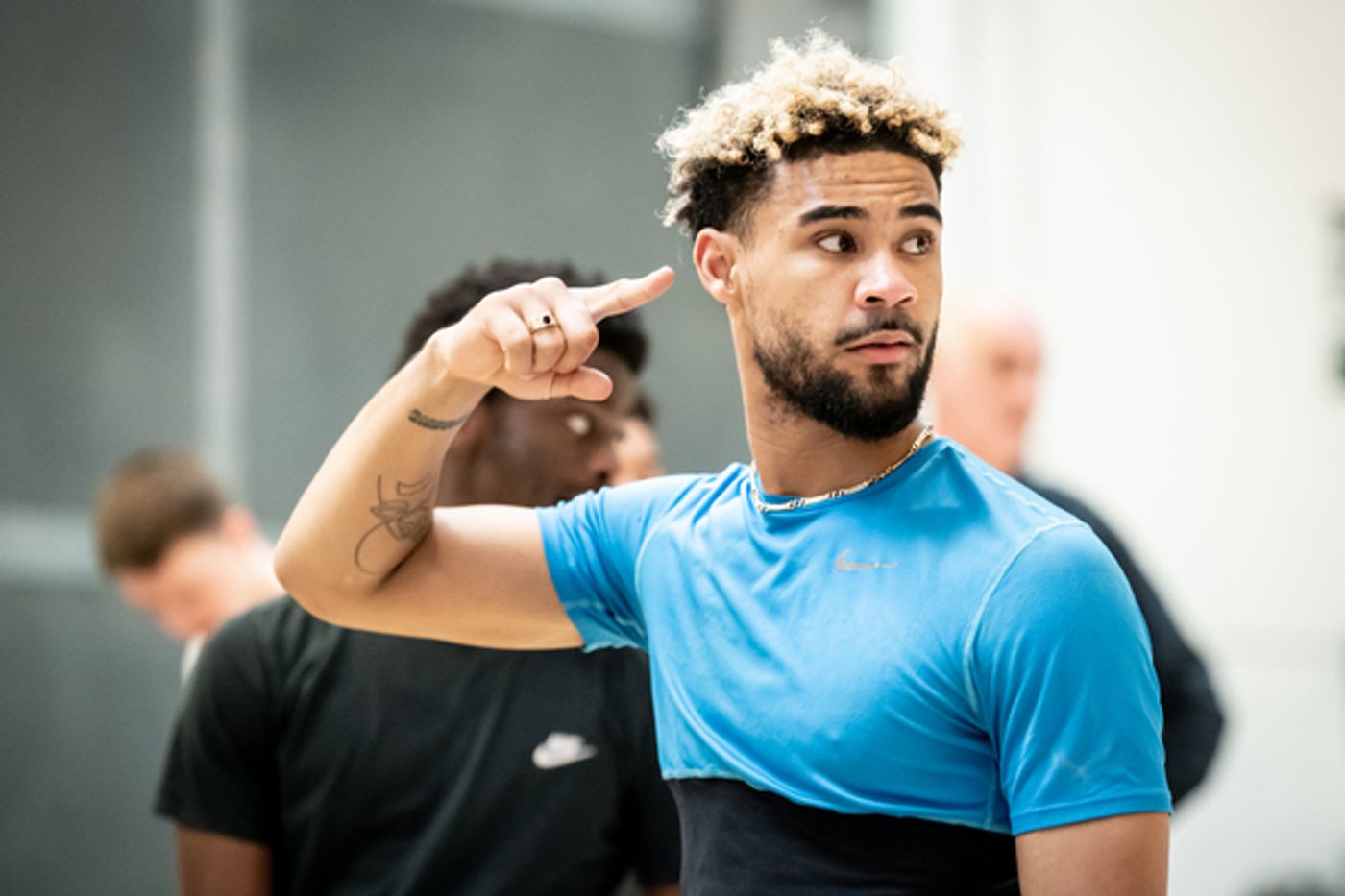 Photos: Full Cast Set for Joseph Fiennes-Led DEAR ENGLAND; Get a First Look Inside Rehearsals  Image