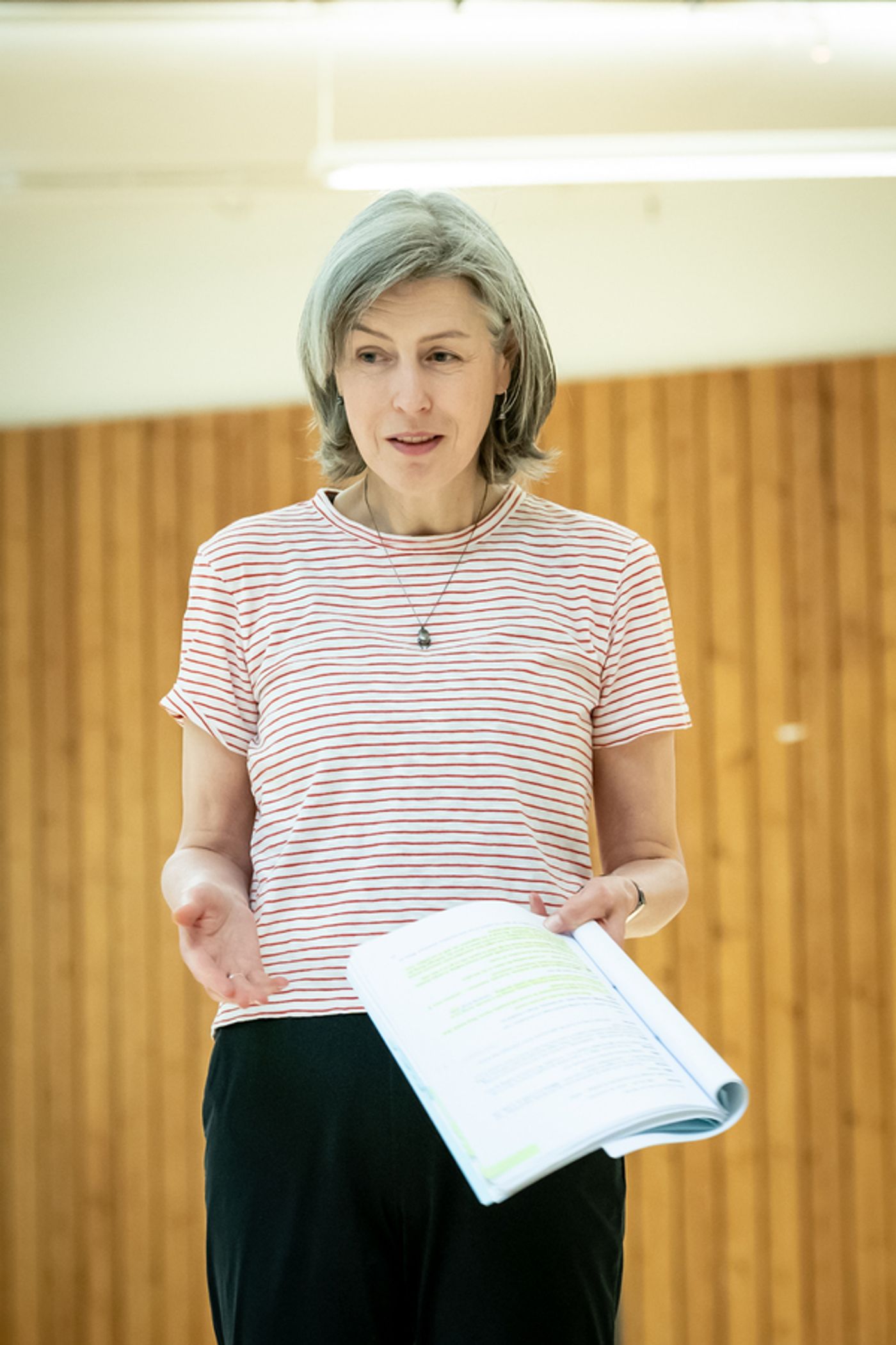 Photos: Full Cast Set for Joseph Fiennes-Led DEAR ENGLAND; Get a First Look Inside Rehearsals  Image