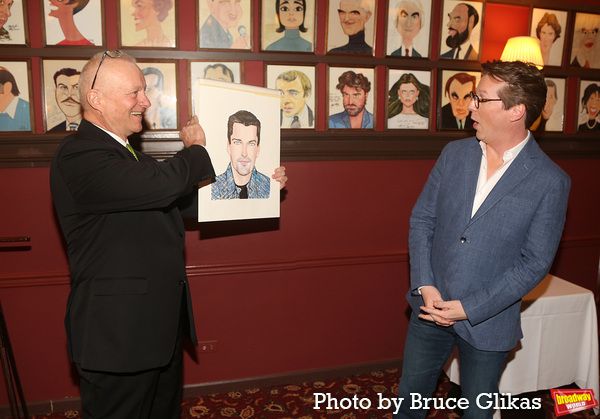 Photos: GOODNIGHT, OSCAR Star Sean Hayes Honored With Sardi's Portrait — photo 4 of 20