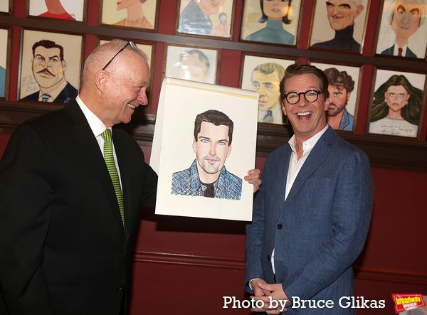 Photos: GOODNIGHT, OSCAR Star Sean Hayes Honored With Sardi's Portrait — photo 6 of 20