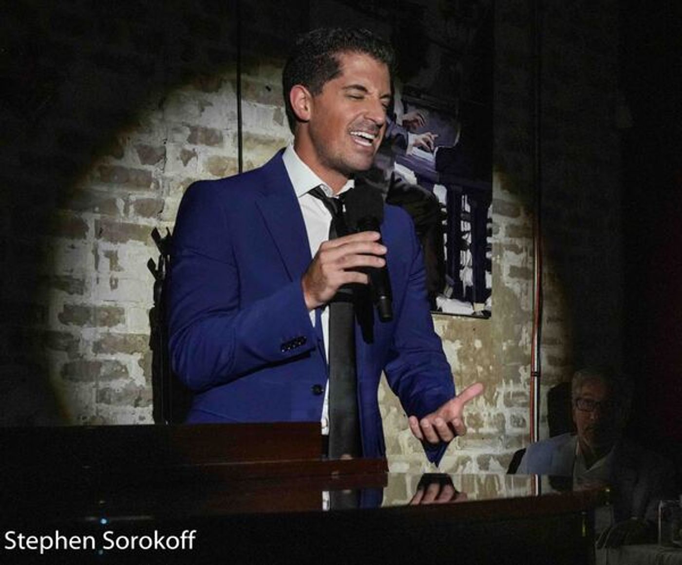 Photos: Anthony Nunziata Sneak Previews Cafe Carlyle Debut at Cafe Centro  Image
