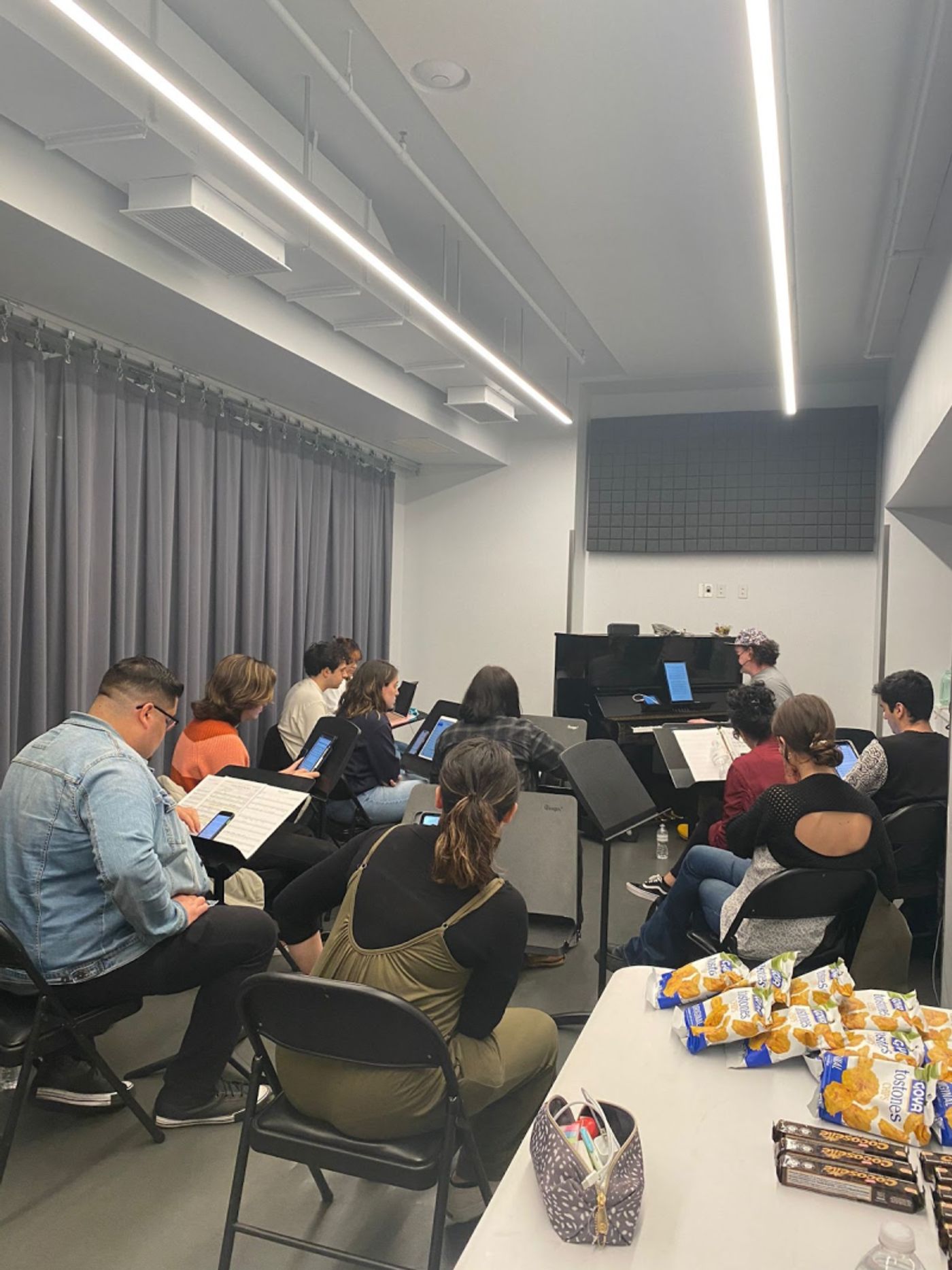 Interview: Isabella Araque of BROADWAY LATINX EDITION! at The Green Room 42  Image