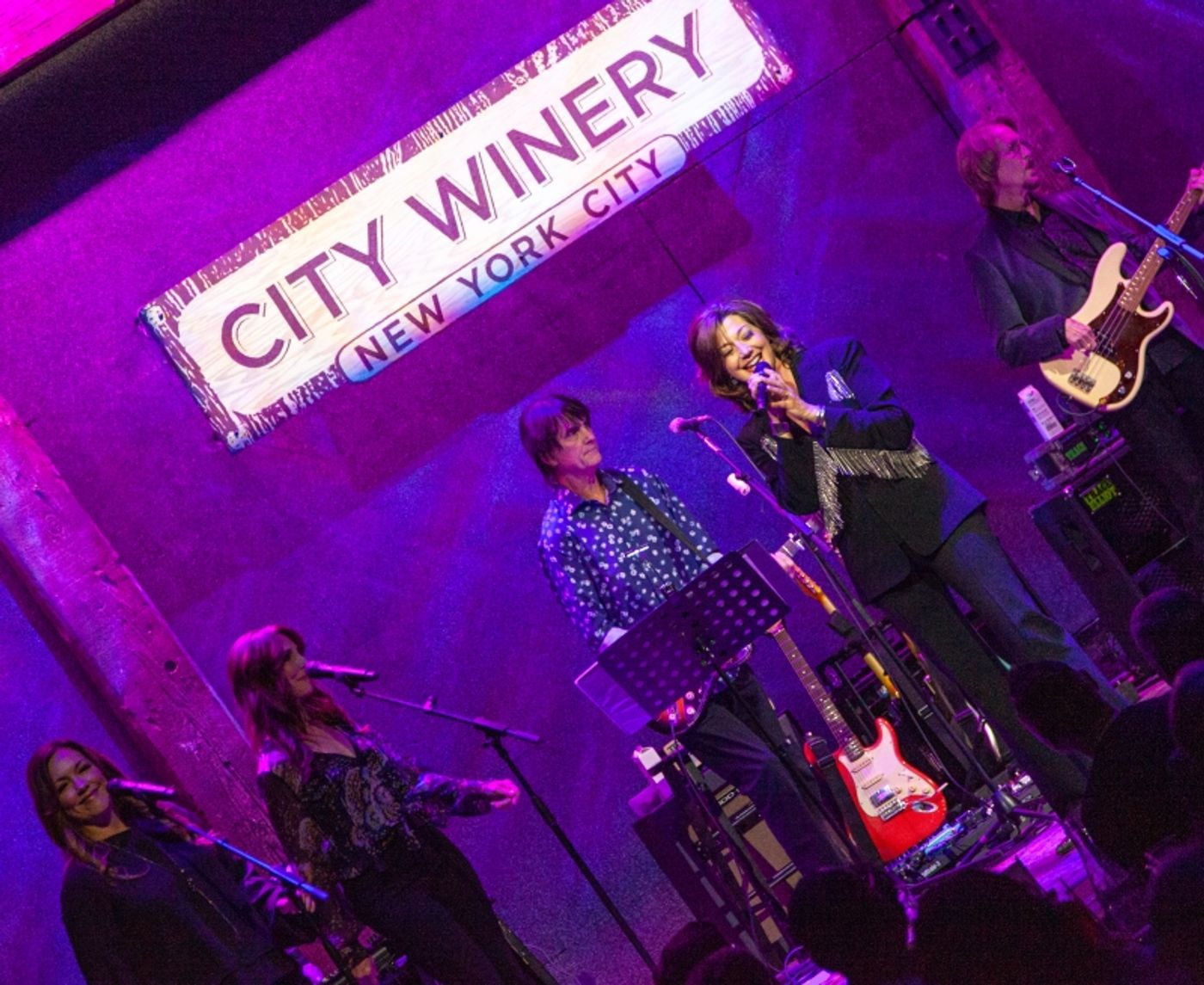 Review: AMY GRANT Shines A Peaceful Musical Light On City Winery Audience Review: AMY GRANT Shines A Peaceful Musical Light On City Winery Audience Image