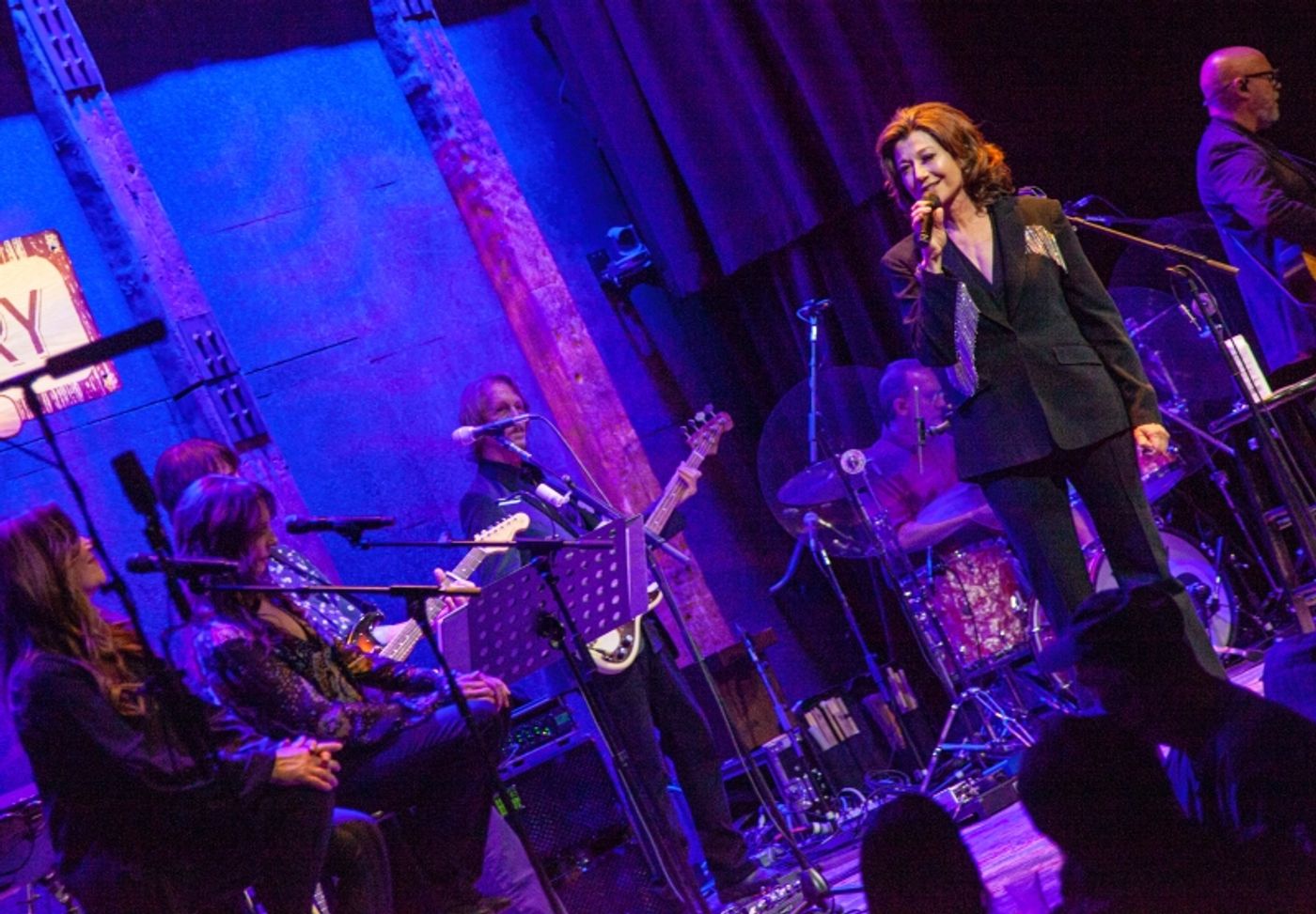 Review: AMY GRANT Shines A Peaceful Musical Light On City Winery Audience Review: AMY GRANT Shines A Peaceful Musical Light On City Winery Audience Image