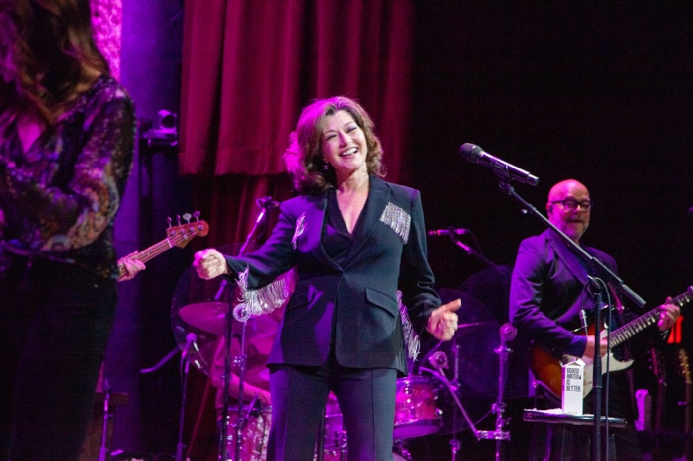 Review: AMY GRANT Shines A Peaceful Musical Light On City Winery Audience Review: AMY GRANT Shines A Peaceful Musical Light On City Winery Audience Image