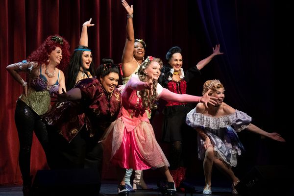 Leah Sessa, Jinon Deeb, Kat Gold, Vallery Valentine, Aaron Bower, Shelley Keelor, Ash Photo
