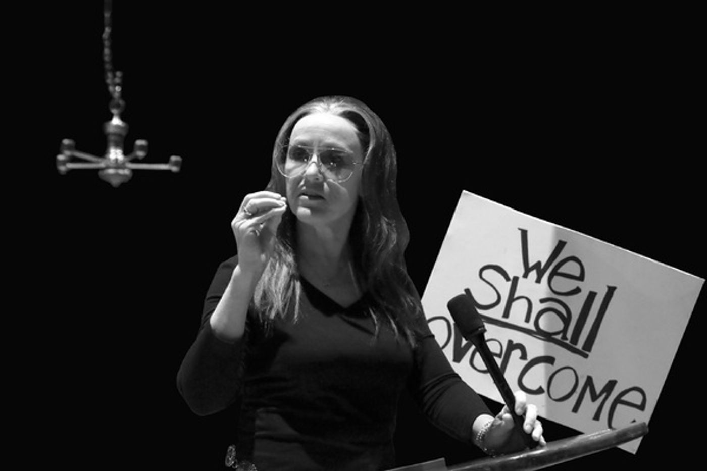 Photos: First Look at GLORIA: A LIFE at The New Jewish Theatre  Image