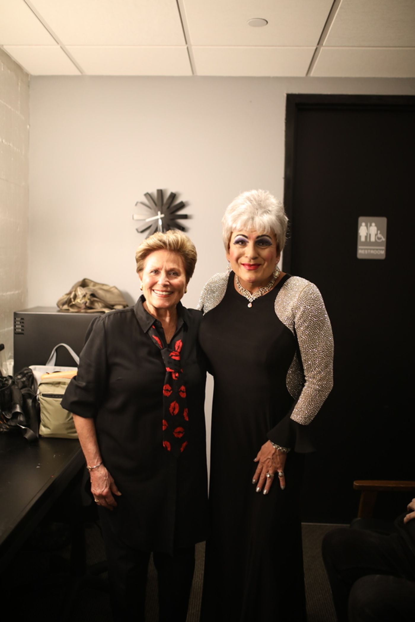 Photos: May 9th LINEUP WITH SUSIE MOSHER Full Of Female Fabulosity  Image