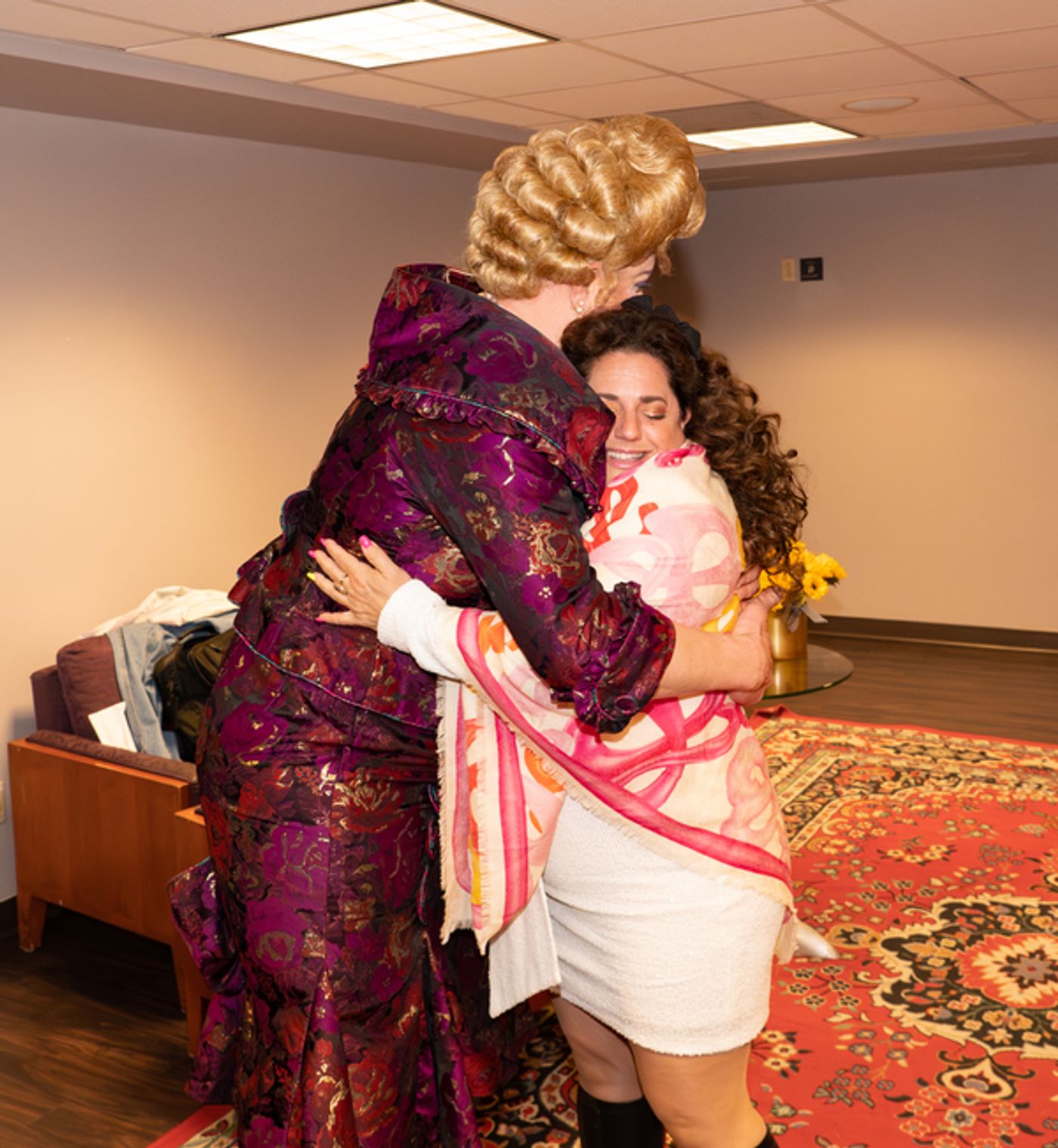 Photos: Marissa Jaret Winokur Visits the Tour of HAIRSPRAY  Image