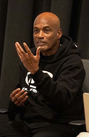 Kenny Leon @ BroadwayWorld Kenny Leon Photo