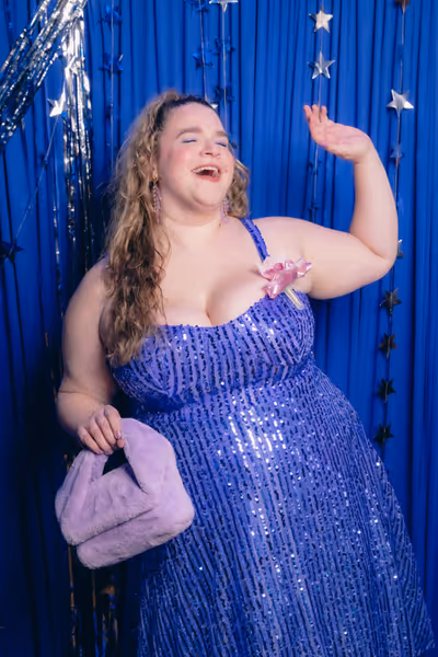Bonnie Milligan  Photo