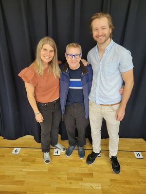Jodie Moore, Paul Gordon, Jonathan Bauerfeld
 Photo