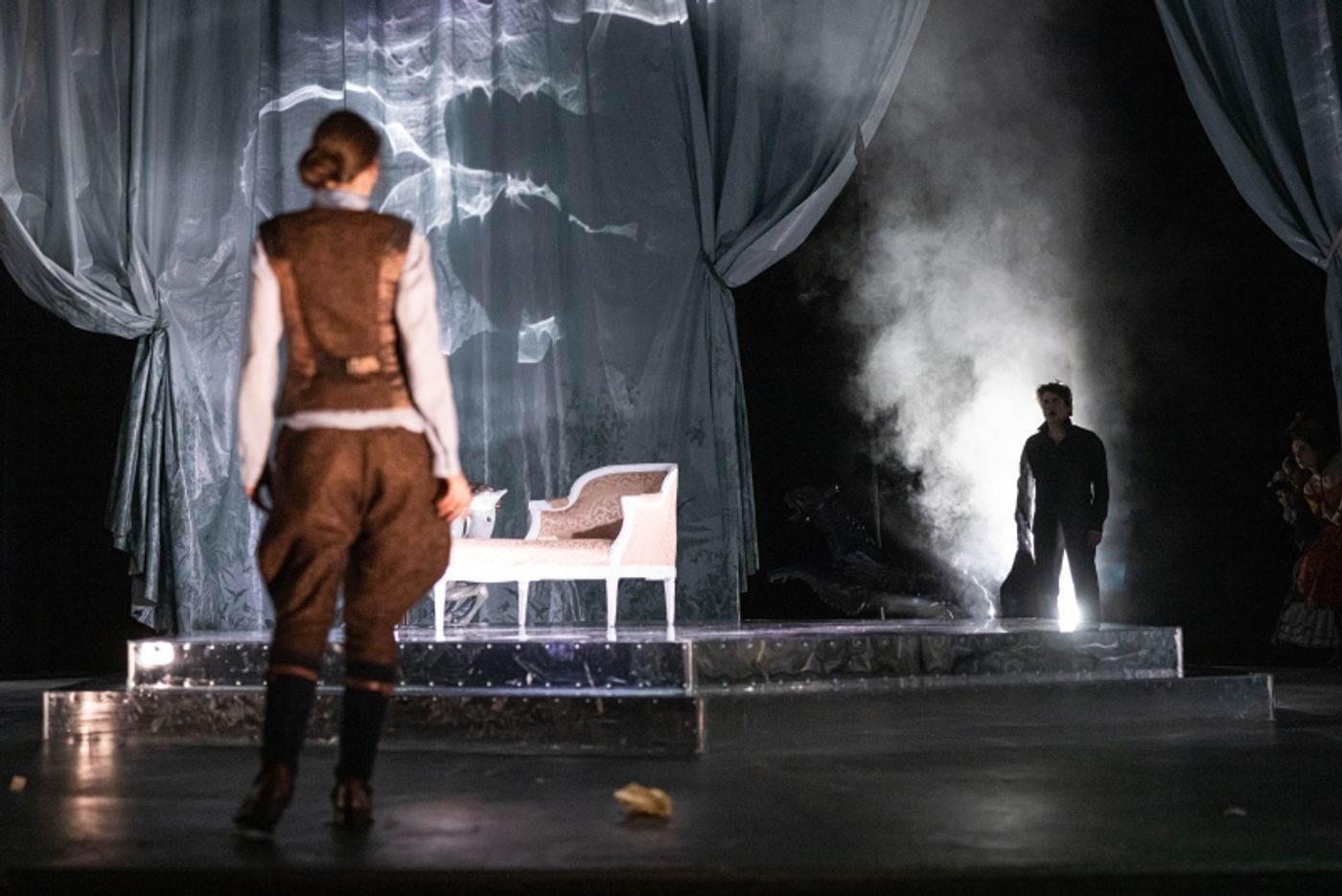 Review: Nebezpečné známosti členů činohry Národního divadla  Image