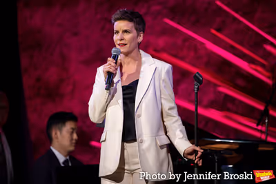 Jenn Colella Photo