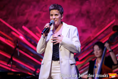 Jenn Colella Photo