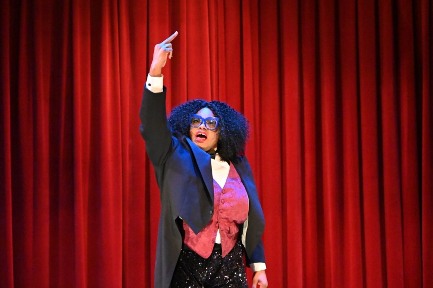 Review: THE NI¿¿ER LOVERS at Magic Theatre  Image