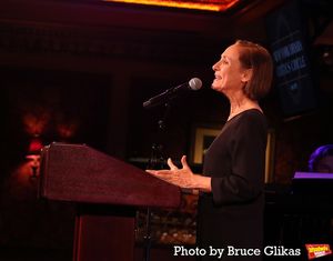 Laurie Metcalf Photo