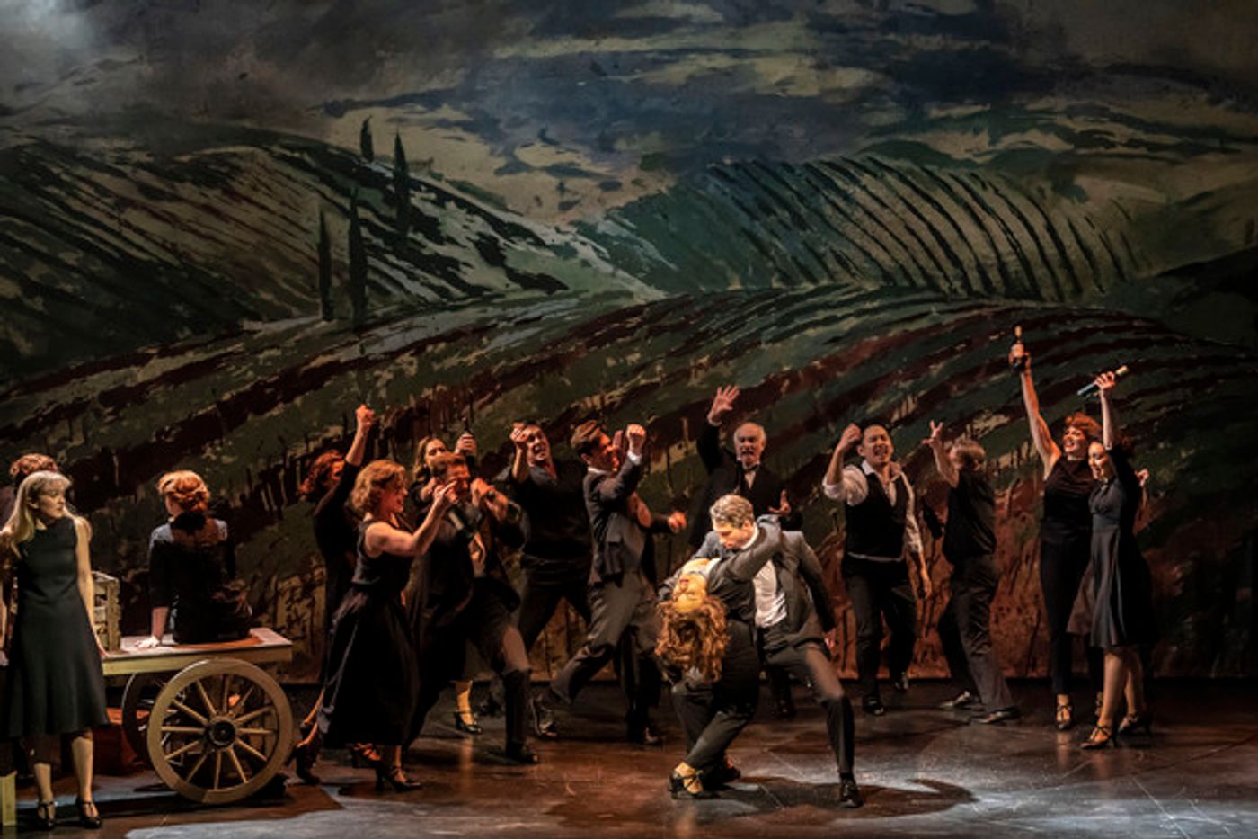 Photos: First Look at ASPECTS OF LOVE, Starring Michael Ball  Image