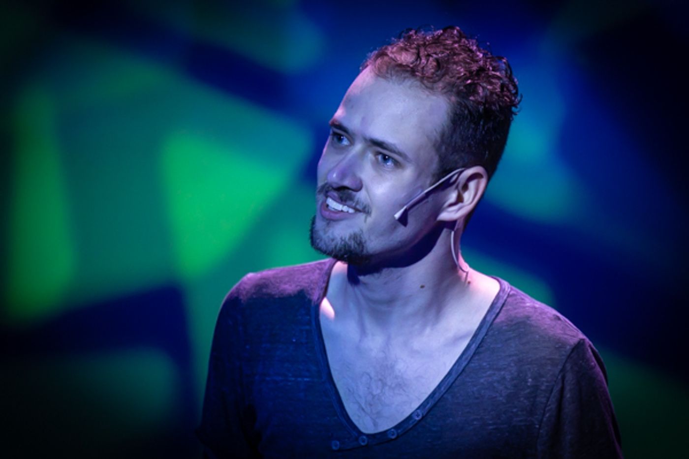 Photos: First look at Evolution Theatre Company's MCQUEEN Photos: First look at Evolution Theatre Company's MCQUEEN Image