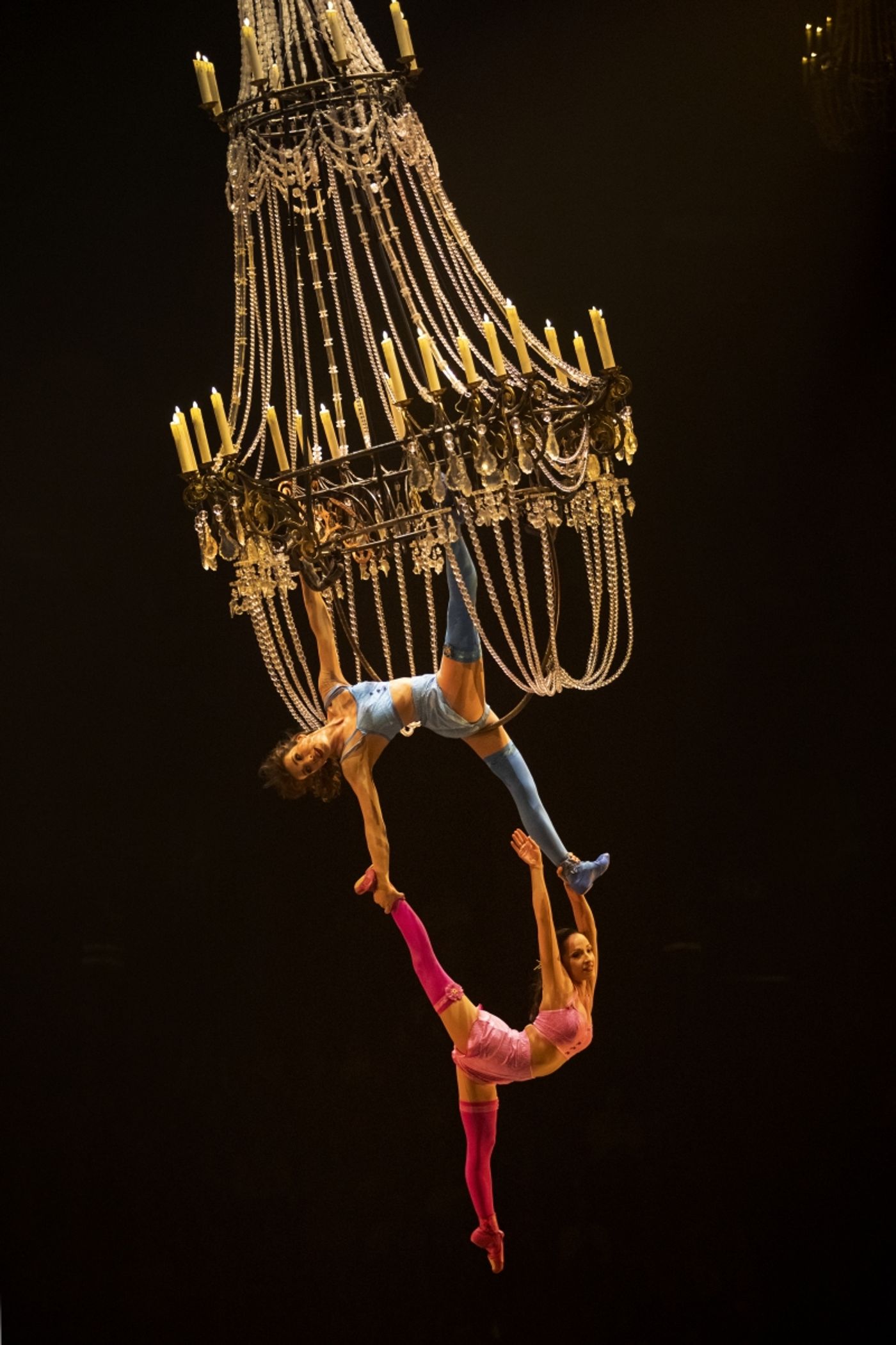 Review: Cirque du Soleil's CORTEO At T-Mobile Center  Image