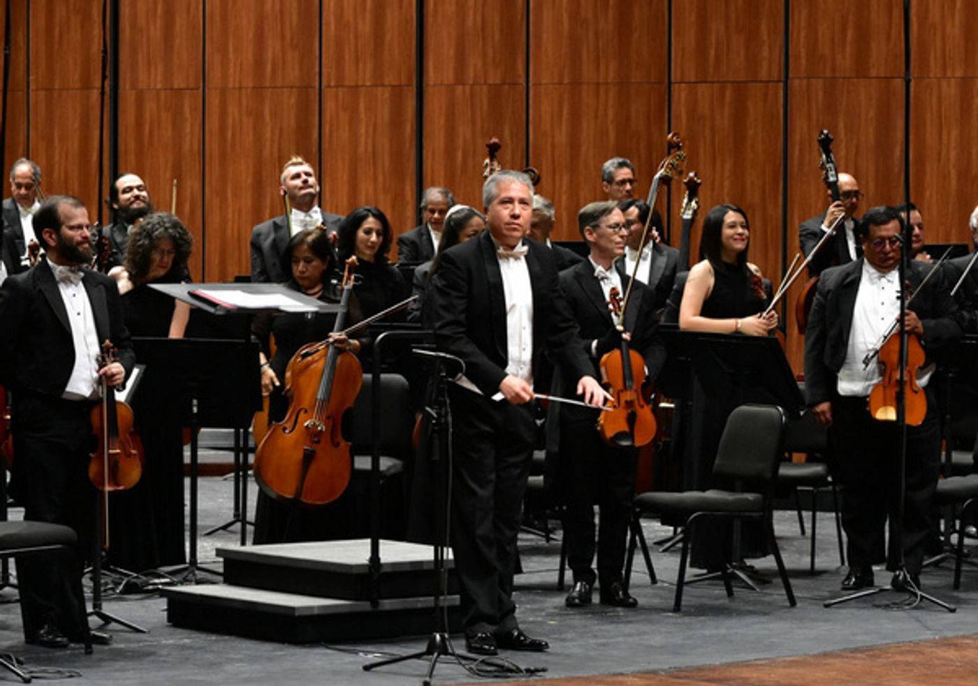 Photos: La OSN Presentó Su Programa 14 Con Obras De Blas Galindo Wagner, Claudia Herrerías Y Strauss Photos: La OSN Presentó Su Programa 14 Con Obras De Blas Galindo Wagner, Claudia Herrerías Y Strauss Image