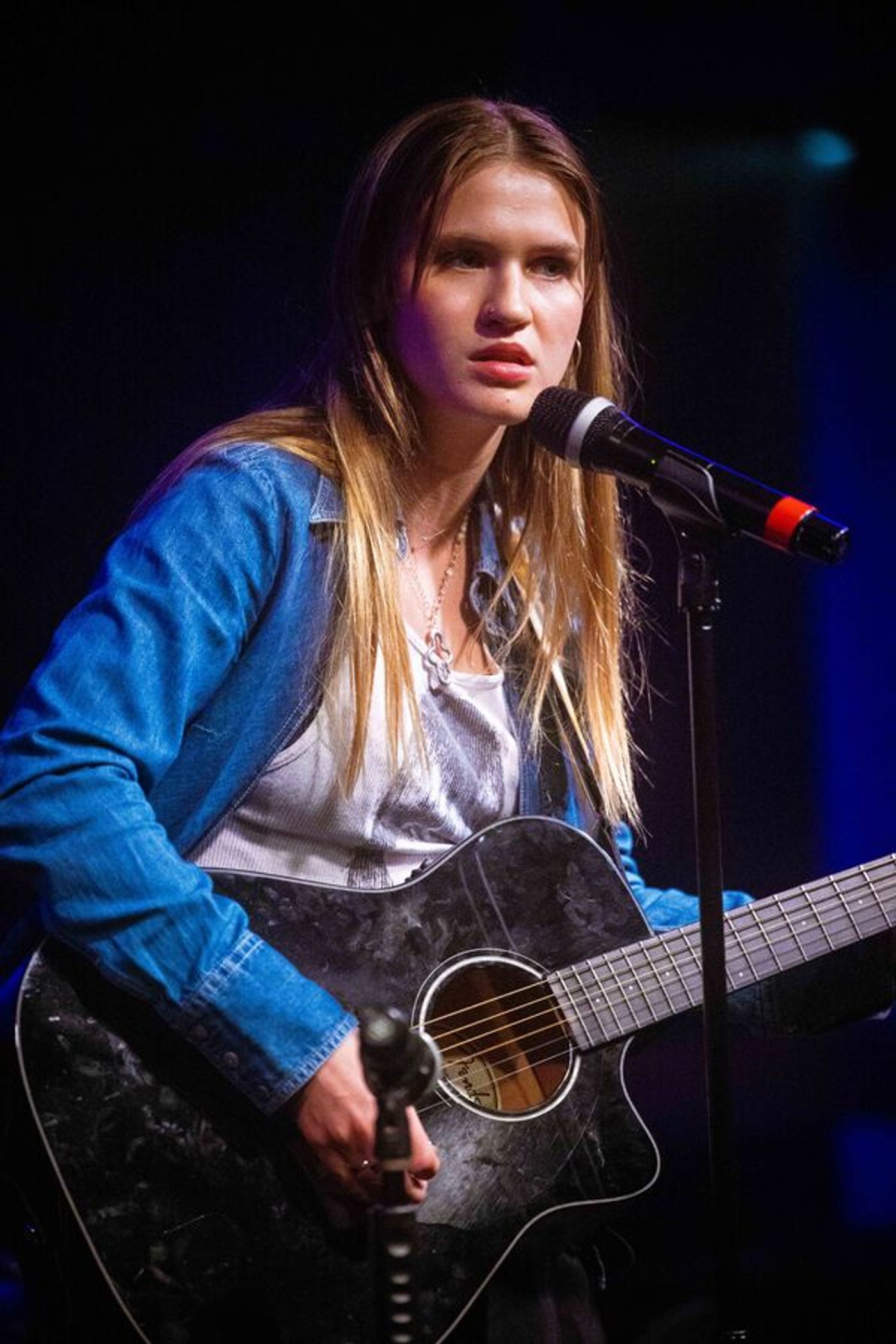 Photos: May 23rd THE LINEUP WITH SUSIE MOSHER Fotos Feature Birthday Fellow RIchard Jay-Alexander  Image