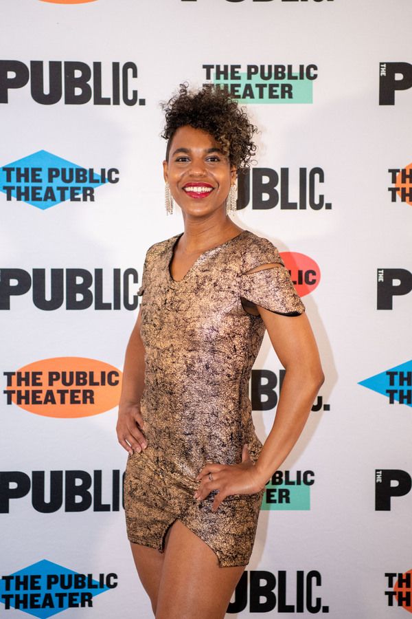 Danaya Esperanza  Photo