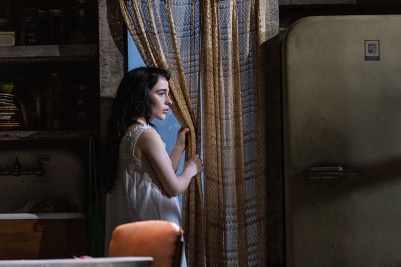 Photos: First Look at GREY HOUSE on Broadway  Image