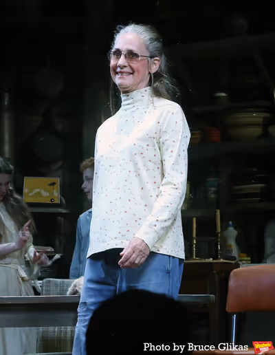 Laurie Metcalf Photo