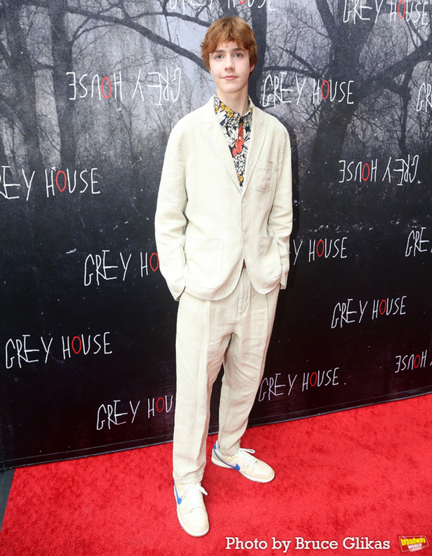 Photos: See Jim Parsons, Rose Byrne, Zachary Quinto & More at GREY HOUSE Opening Night  Image