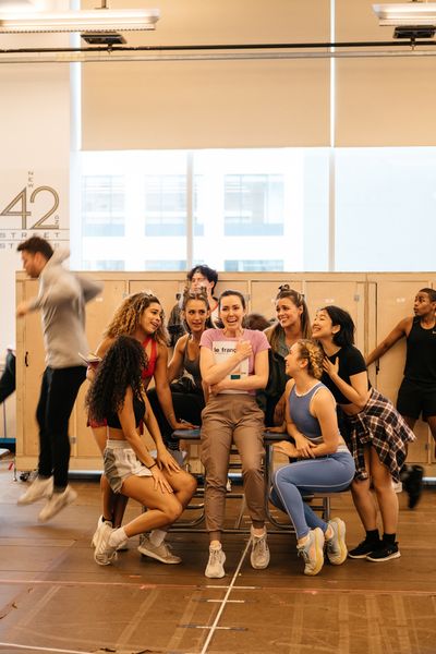 Liana Hunt and Female Ensemble Photo