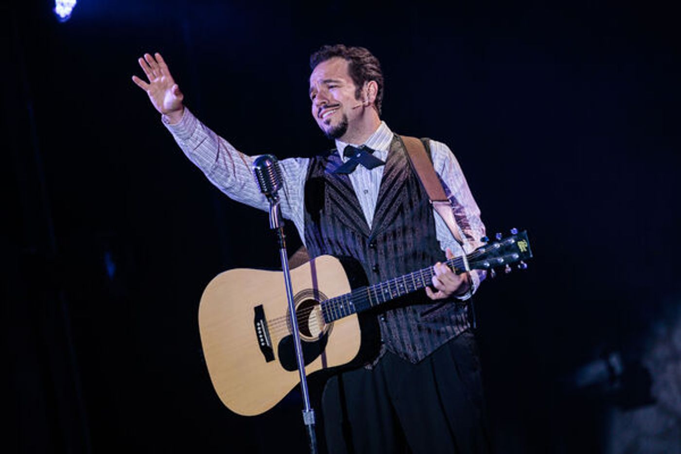 Photos: First Look At EVITA At The REV Theatre Company  Image