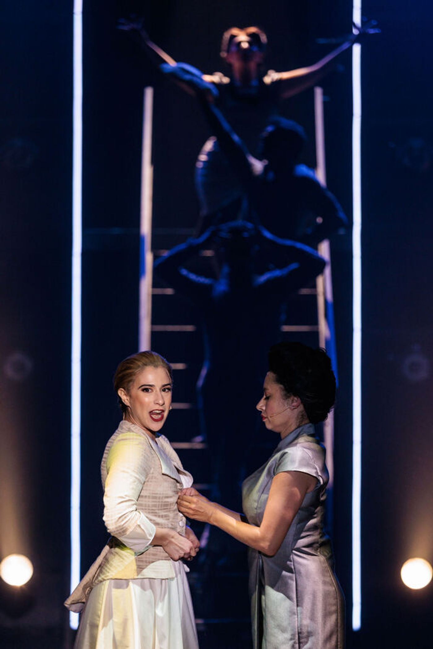 Photos: First Look At EVITA At The REV Theatre Company  Image
