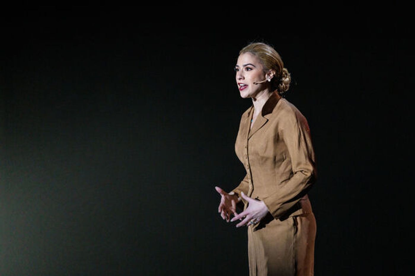 Photos: First Look At EVITA At The REV Theatre Company  Image