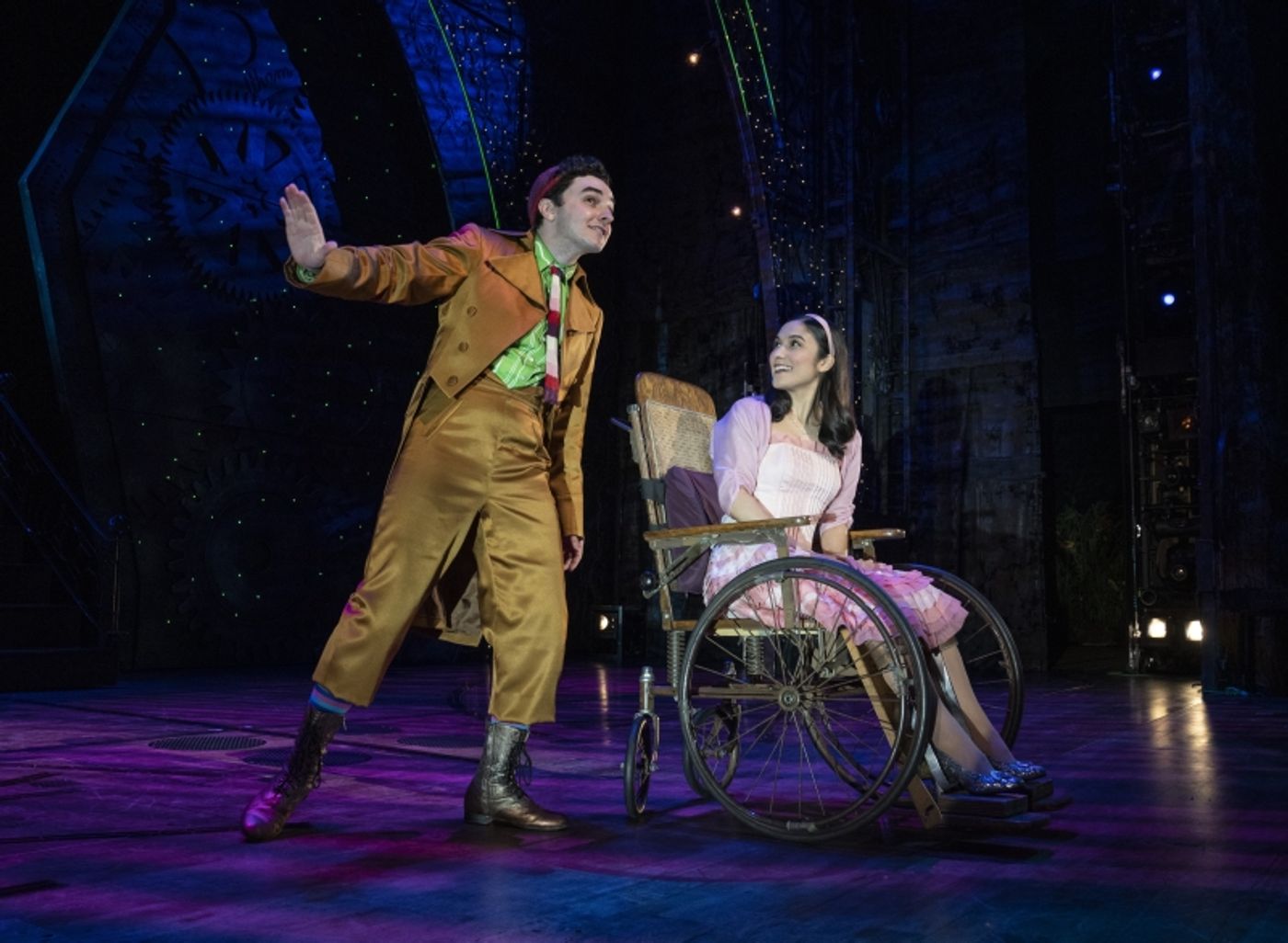 Review: WICKED THE MUSICAL at Hobby Center For The Performing Arts  Image
