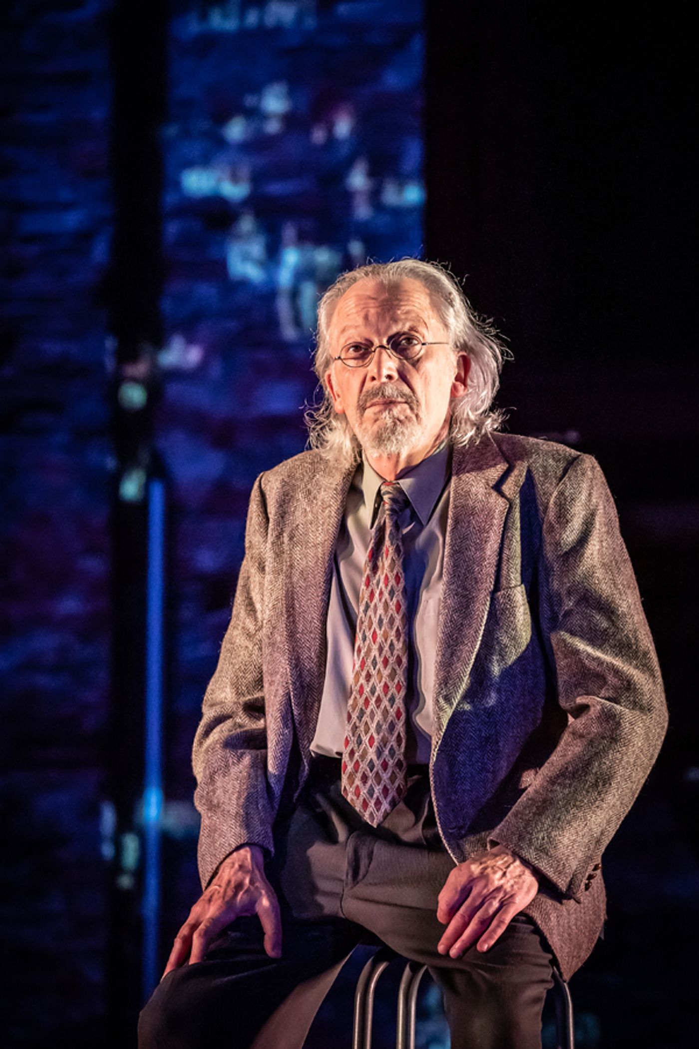 Photos: First Look at PATRIOTS at the Noel Coward Theatre  Image