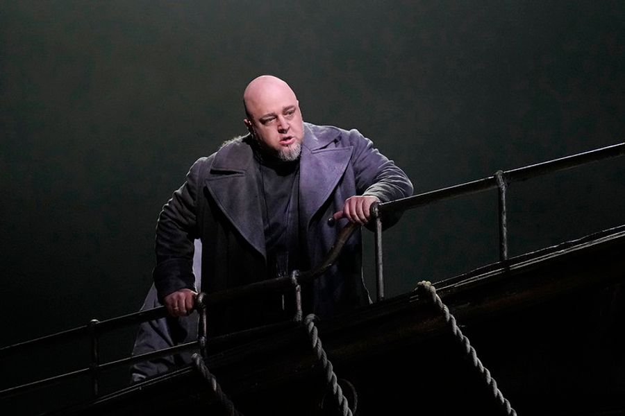 Review: THE FLYING DUTCHMAN at Metropolitan Opera Image