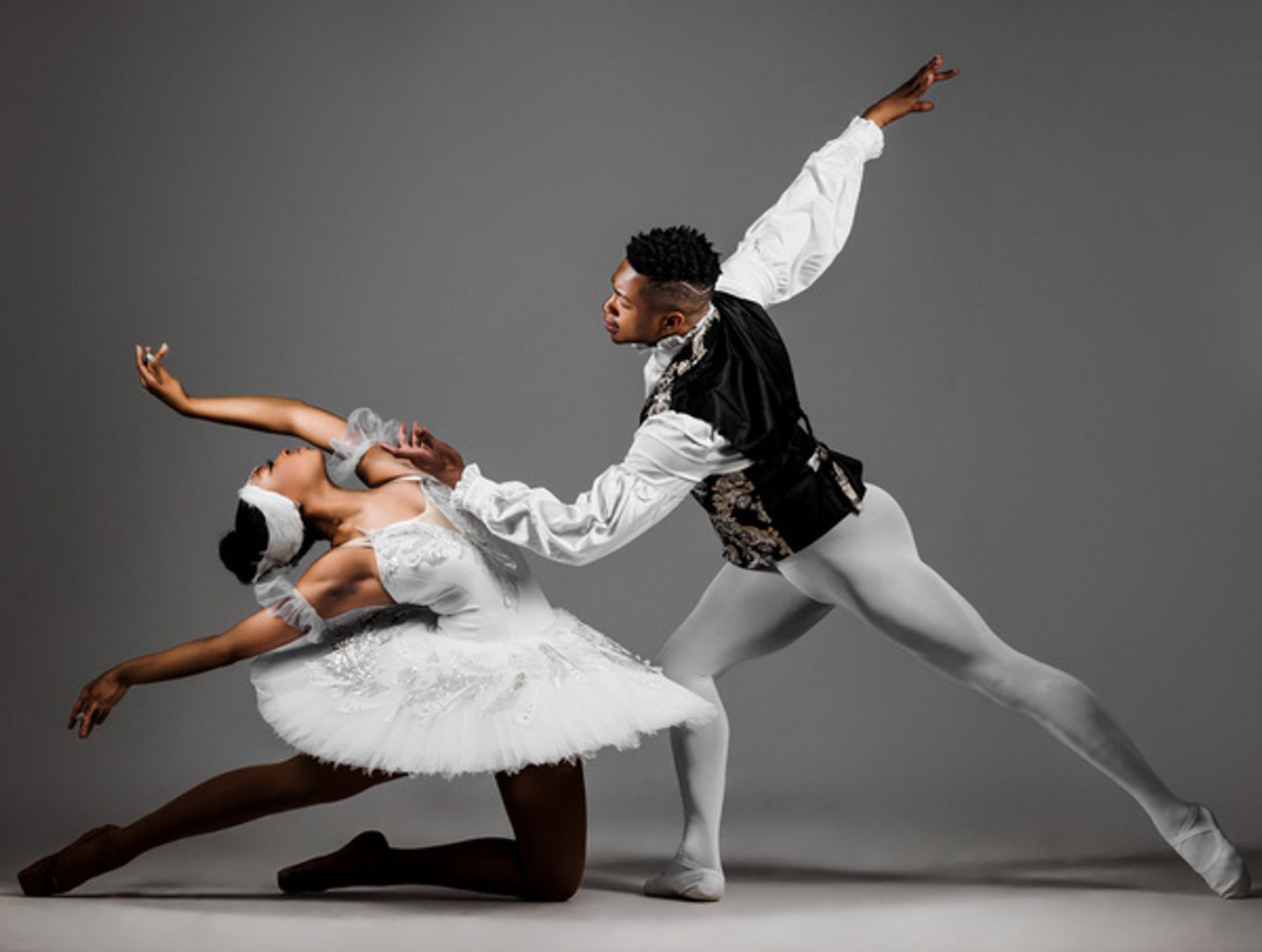 Photos: Get A First Look At The First Ever All Black And Brown SWAN LAKE With Chocolate Ballerina Company Photos: Get A First Look At The First Ever All Black And Brown SWAN LAKE With Chocolate Ballerina Company Image
